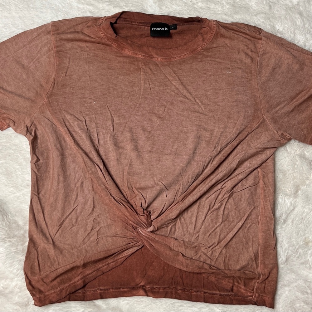 Mono b t shirt